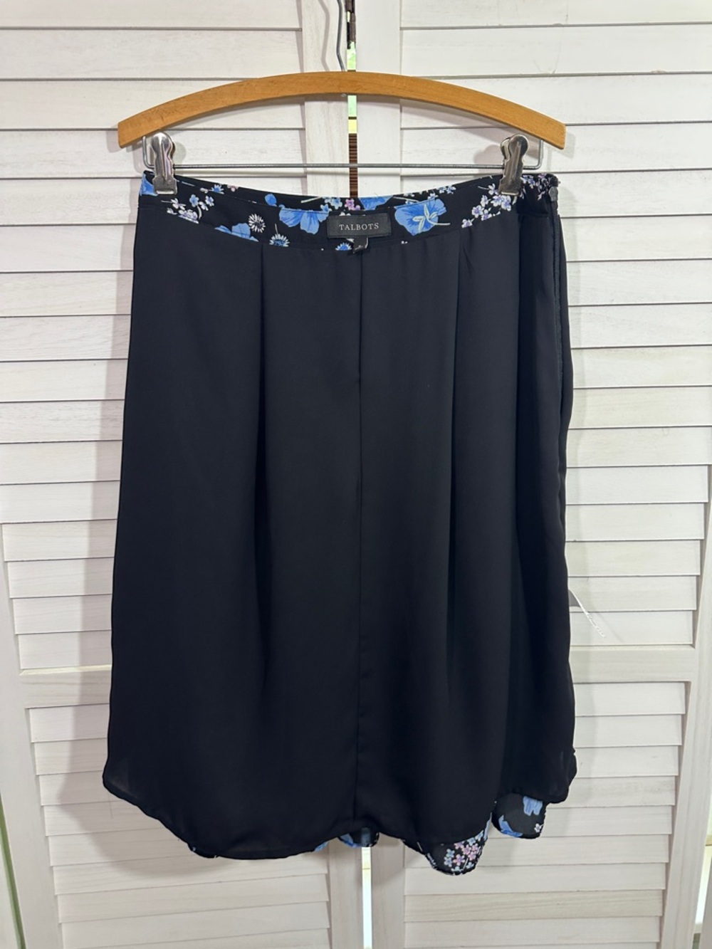 Talbots Pleated Wildflowers Midi Skirt Size 6 LW Like New - Picture 11 of 12